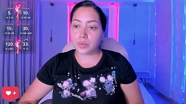 Snapshot of heidy_johns chatting on 09-12-25, 03:17 heidy johns online show from 09-12-25, 03:17