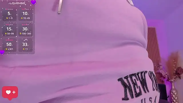 Snapshot of heidy_johns chatting on 11-22-25, 03:16 heidy johns online show from 11-22-25, 03:16