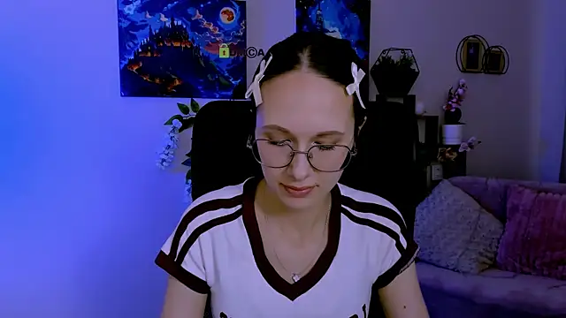 mona cloud online show from 07-12-26, 08:38