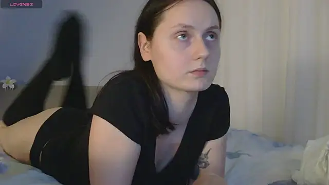 Snapshot of belle_ame chatting on 11-11-25, 08:42 belle ame online show from 11-11-25, 08:42