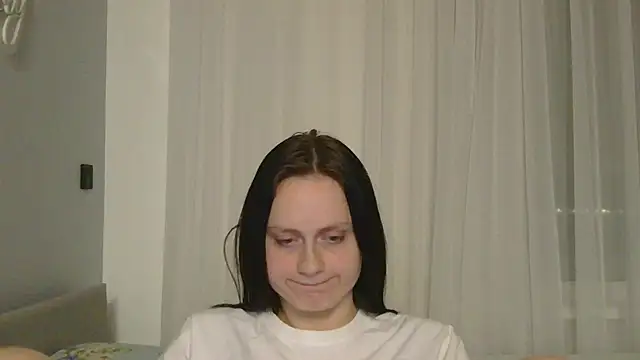 Snapshot of belle_ame chatting on 11-20-25, 07:35 belle ame online show from 11-20-25, 07:35