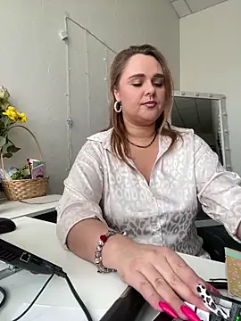 Snapshot of Juicy_PeachLux chatting on 03-10-25, 09:10 Juicy PeachLux online show from 03-10-25, 09:10