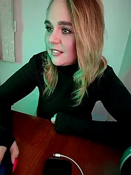 Snapshot of Juicy_PeachLux chatting on 03-12-25, 07:59 Juicy PeachLux online show from 03-12-25, 07:59