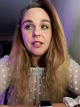 Snapshot of Juicy_PeachLux chatting on 09-25-25, 08:01 Juicy PeachLux online show from 09-25-25, 08:01