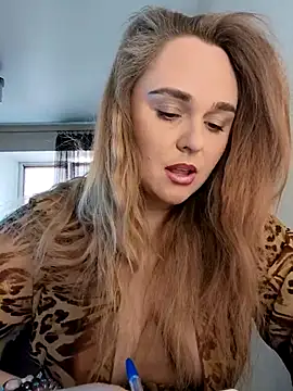 Snapshot of Juicy_PeachLux chatting on 10-07-25, 10:12 Juicy PeachLux online show from 10-07-25, 10:12