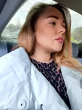 Snapshot of Juicy_PeachLux chatting on 10-18-25, 08:37 Juicy PeachLux online show from 10-18-25, 08:37