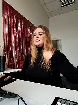 Snapshot of Juicy_PeachLux chatting on 11-02-25, 07:55 Juicy PeachLux online show from 11-02-25, 07:55