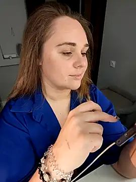 Snapshot of Juicy_PeachLux chatting on 11-03-25, 03:08 Juicy PeachLux online show from 11-03-25, 03:08