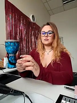 Snapshot of Juicy_PeachLux chatting on 11-16-25, 07:47 Juicy PeachLux online show from 11-16-25, 07:47