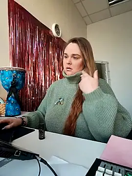 Snapshot of Juicy_PeachLux chatting on 11-24-25, 07:41 Juicy PeachLux online show from 11-24-25, 07:41