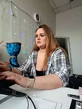 Juicy PeachLux online show from 03-21-26, 06:51