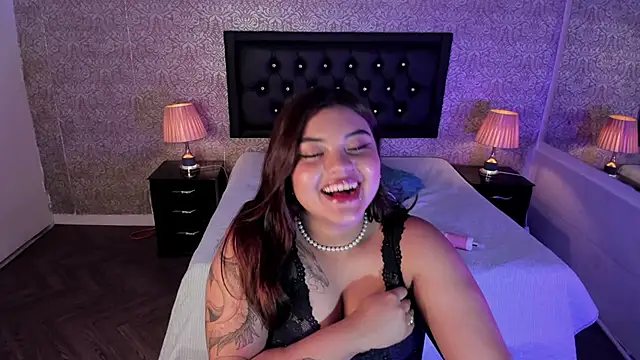 Scarlett  Johanson online show from 03-21-25, 06:27