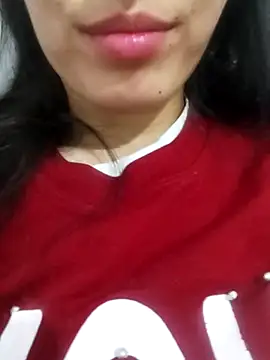 saraaxx1 online show from 03-11-25, 11:15