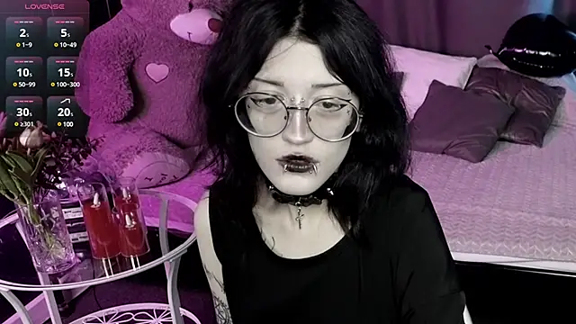 Snapshot of Setsunai_ chatting on 03-13-25, 08:22 Setsunai online show from 03-13-25, 08:22