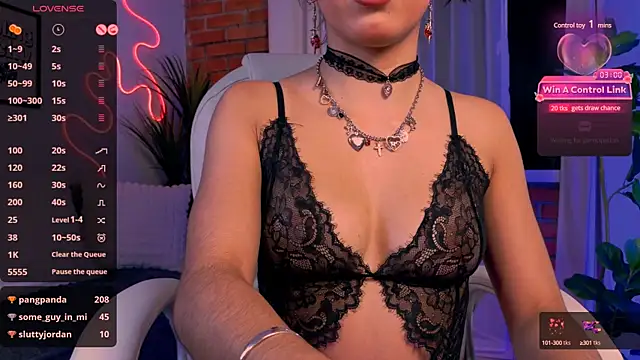 Snapshot of beautifulchleo chatting on 03-15-25, 04:02 beautifulchleo online show from 03-15-25, 04:02