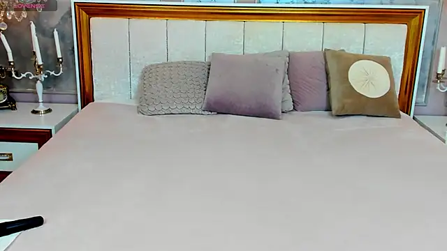 MightyMiss online show from 03-19-25, 07:07