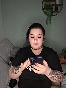 Saucy-Serenity online show from 02-24-26, 08:18