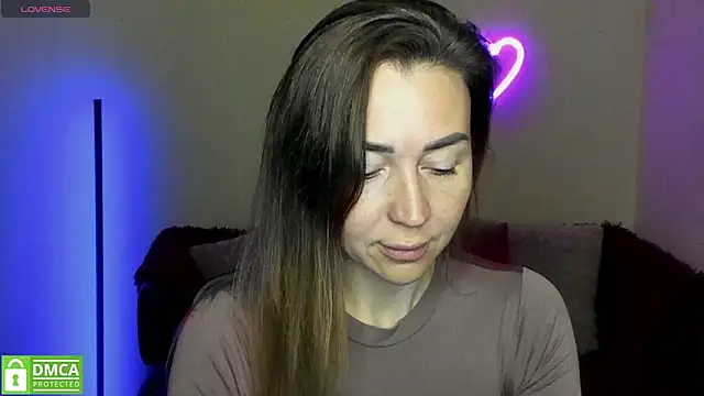 Kiss julli88I online show from 03-12-25, 06:22