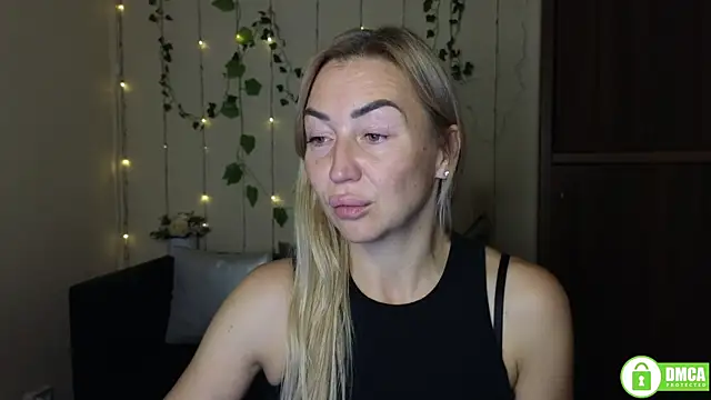 Kiss julli88I online show from 10-10-25, 05:23