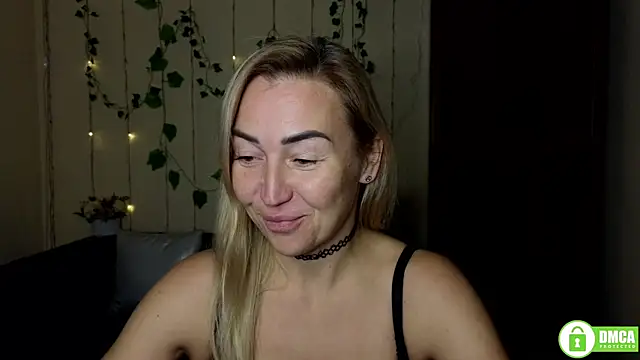 Kiss julli88I online show from 10-19-25, 05:24