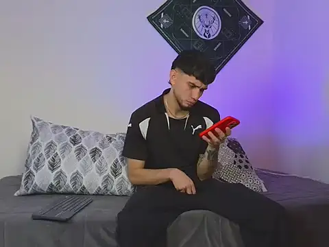 samevansx  online show from 10-06-25, 02:36