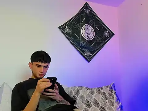 samevansx  online show from 02-10-26, 01:37