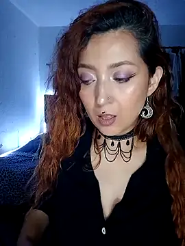 Luz delunaa online show from 03-13-25, 11:38