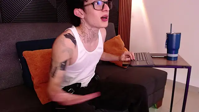 troy rouge online show from 03-12-25, 01:36