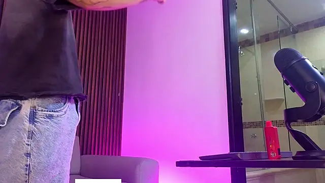 troy rouge online show from 09-16-25, 07:15