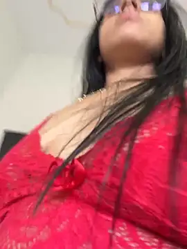 Snapshot of jheicylli chatting on 04-26-26, 07:22 jheicylli online show from 04-26-26, 07:22