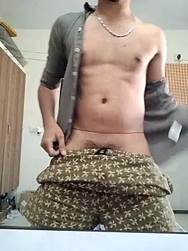 Snapshot of Rahulpune chatting on 10-14-25, 10:27 Rahulpune online show from 10-14-25, 10:27