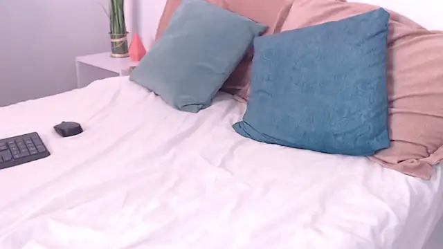 Snapshot of sharon_rosse__ chatting on 03-22-25, 03:09 sharon rosse online show from 03-22-25, 03:09