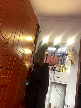 Luna-nevada online show from 01-05-26, 05:38