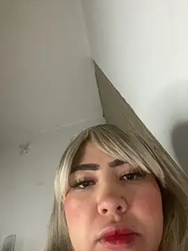 Mia cullen  online show from 10-25-25, 02:19