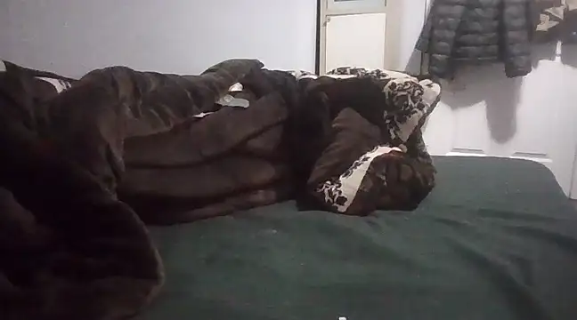 Snapshot of njariwala6 chatting on 03-08-25, 02:12 njariwala6 online show from 03-08-25, 02:12