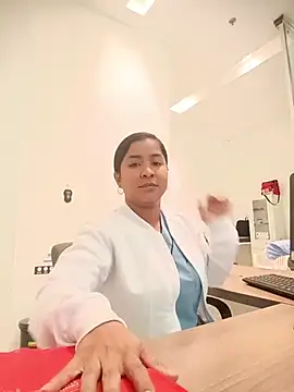 Snapshot of Paula6Colombia chatting on 02-27-26, 04:29 Paula6Colombia online show from 02-27-26, 04:29