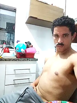 Gui23556 online show from 03-08-25, 04:23