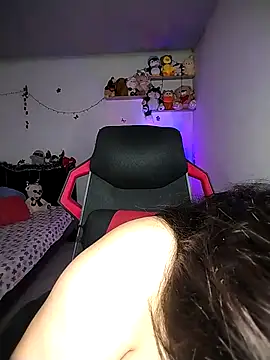 esmeralda jadees online show from 01-05-26, 08:45