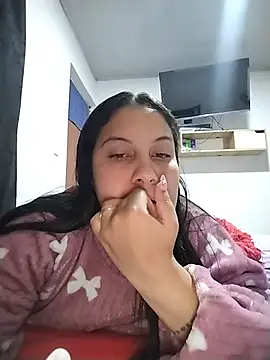 esmeralda jadees online show from 07-14-26, 02:45