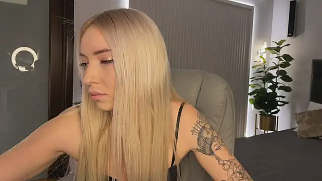 OhMyEmma online show from 01-14-26, 01:22