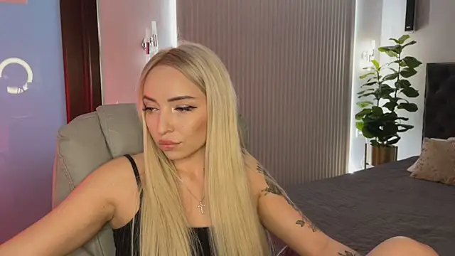 OhMyEmma online show from 04-06-26, 05:19