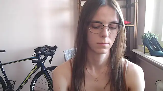 love megi online show from 03-03-26, 02:23