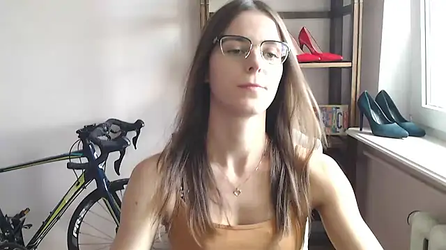 Snapshot of love_megi chatting on 05-28-26, 01:30 love megi online show from 05-28-26, 01:30