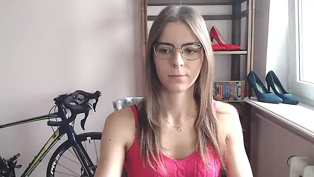 Snapshot of love_megi chatting on 05-30-26, 06:21 love megi online show from 05-30-26, 06:21