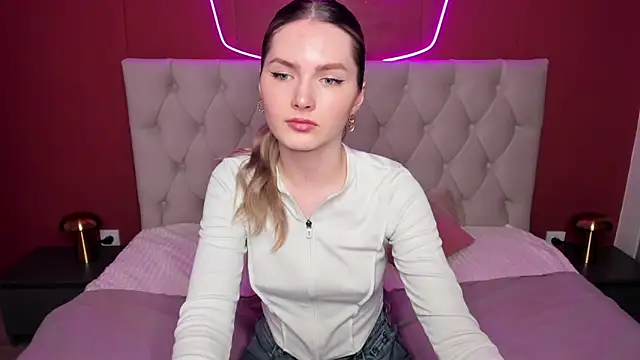 EvelineAmore online show from 03-19-25, 11:06