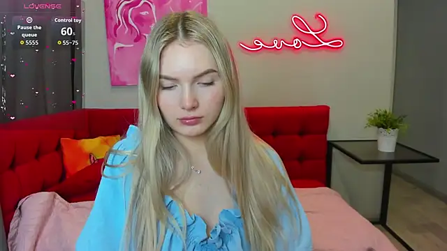 Snapshot of EvelineAmore chatting on 07-19-26, 01:42 EvelineAmore online show from 07-19-26, 01:42