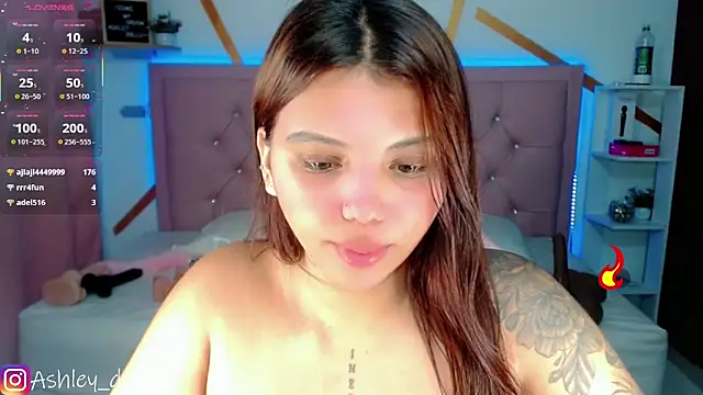 Ashley dolll online show from 10-25-25, 10:23