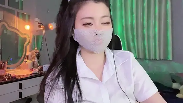 Snapshot of MI_KA22 chatting on 09-14-25, 06:23 MI KA22 online show from 09-14-25, 06:23