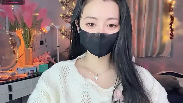 Snapshot of MI_KA22 chatting on 11-16-25, 04:12 MI KA22 online show from 11-16-25, 04:12