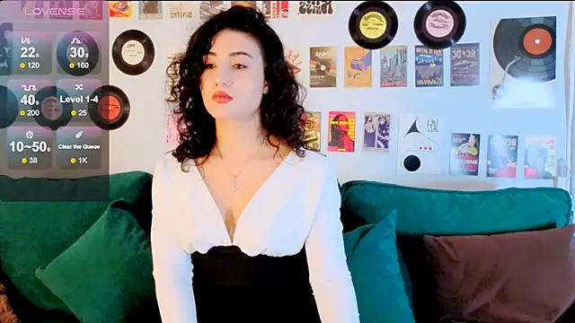 Maya Rogerss online show from 06-23-26, 02:48